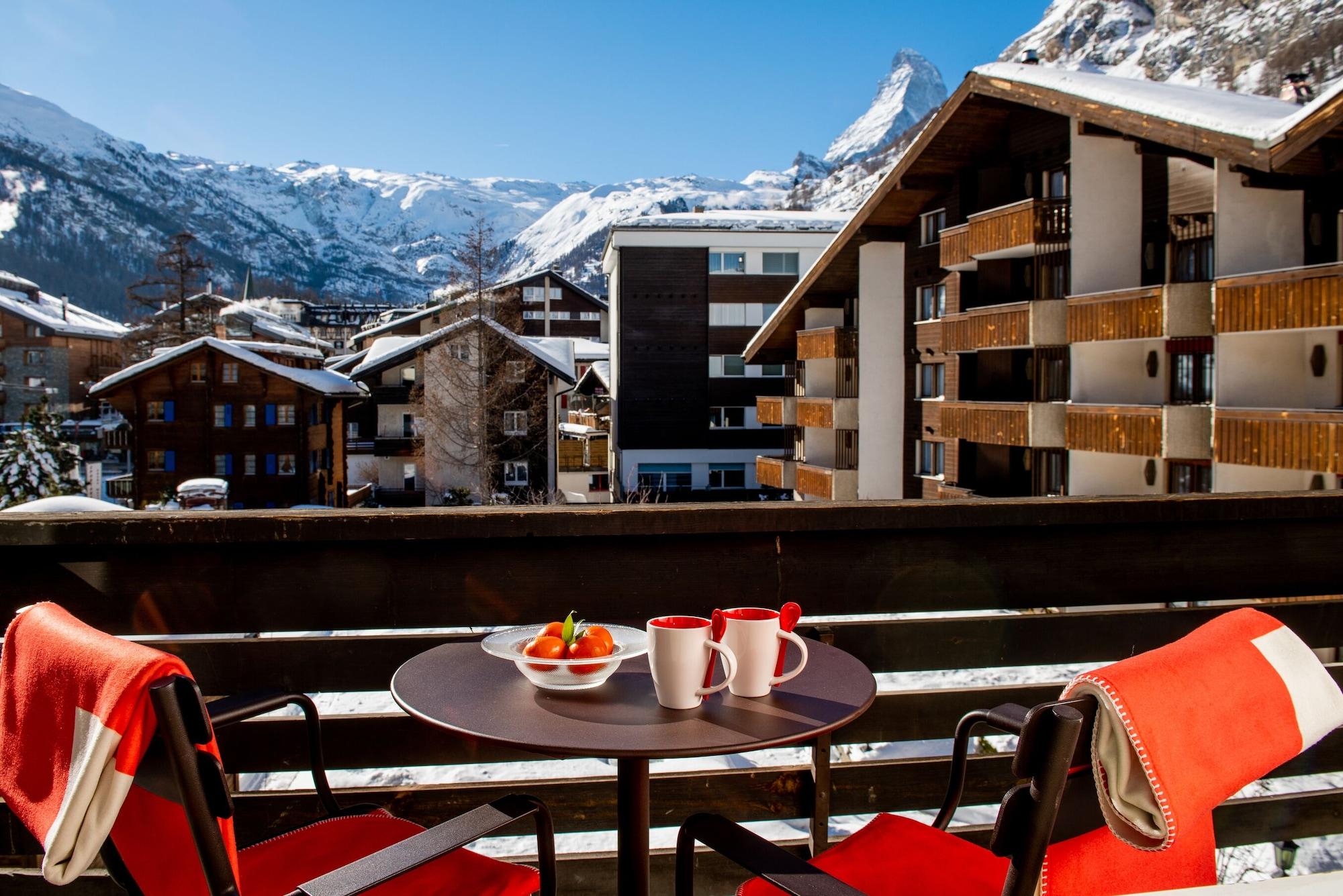 Schweizerhof Zermatt - A Small Luxury Hotel Exterior photo